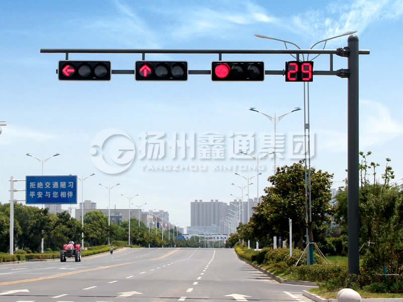 XHDG-002，F型懸臂信號燈桿